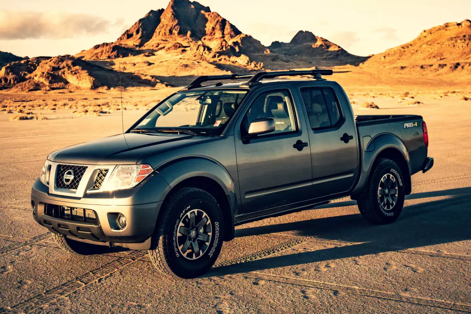 Nissan Frontier car trash can